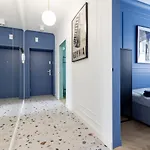 Blue Door Apartment, Swietojanska, Srodmiescie
