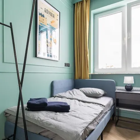 Blue Door Apartment, Swietojanska, Srodmiescie