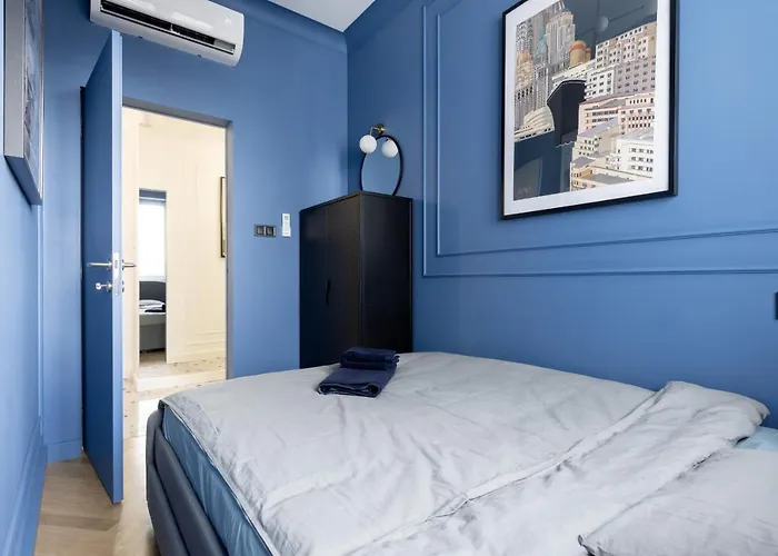 Blue Door Apartment, Swietojanska, Srodmiescie *